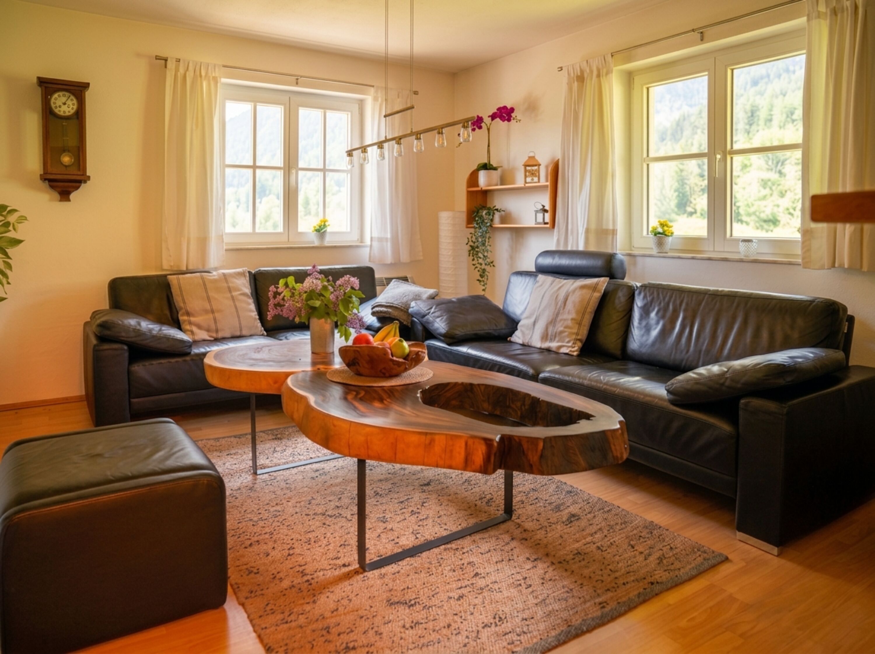 Das großzügige Wohnzimmer für gemeinsame Stunden