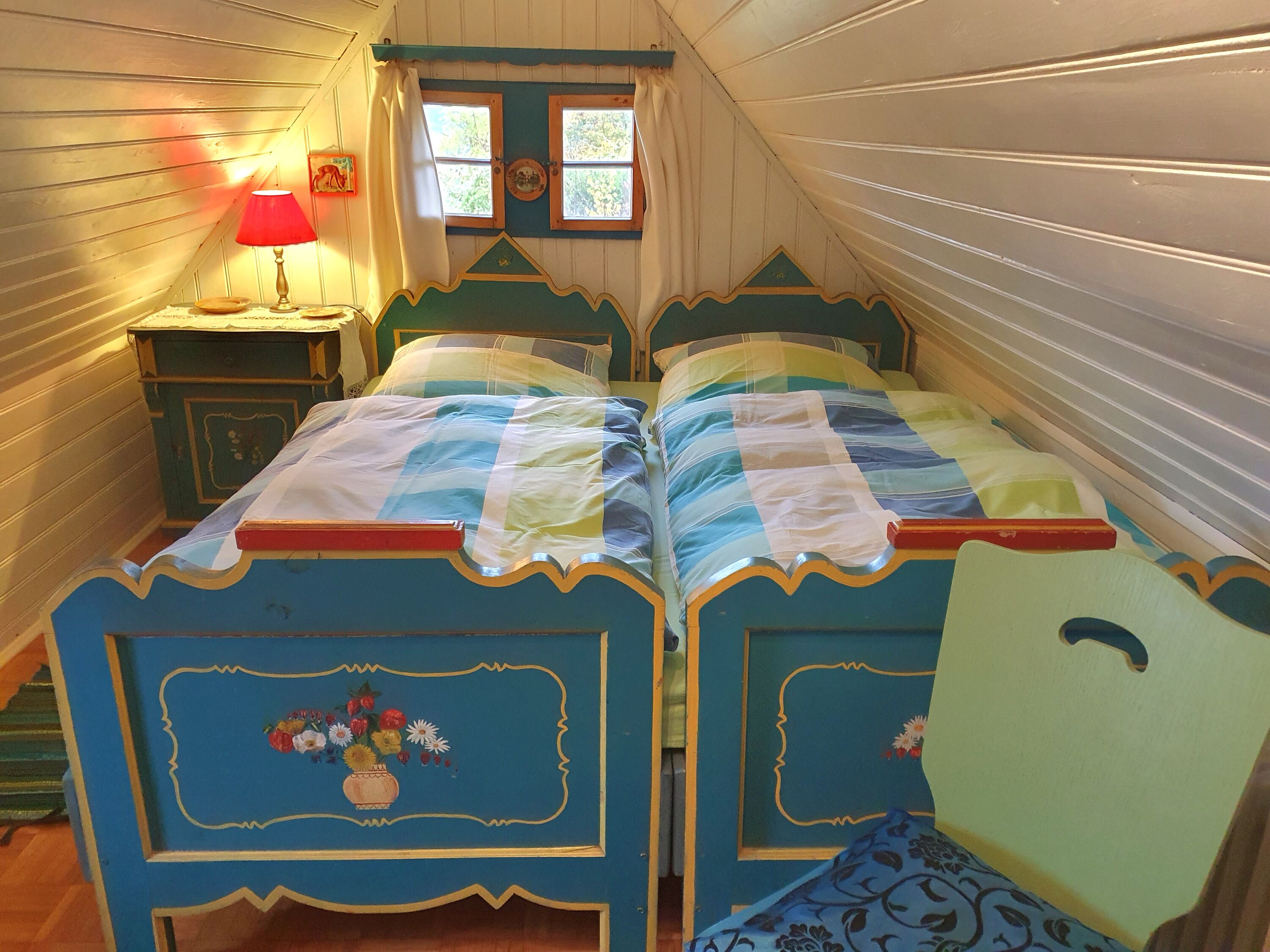 Doppelbett im oberen Schlafzimmer