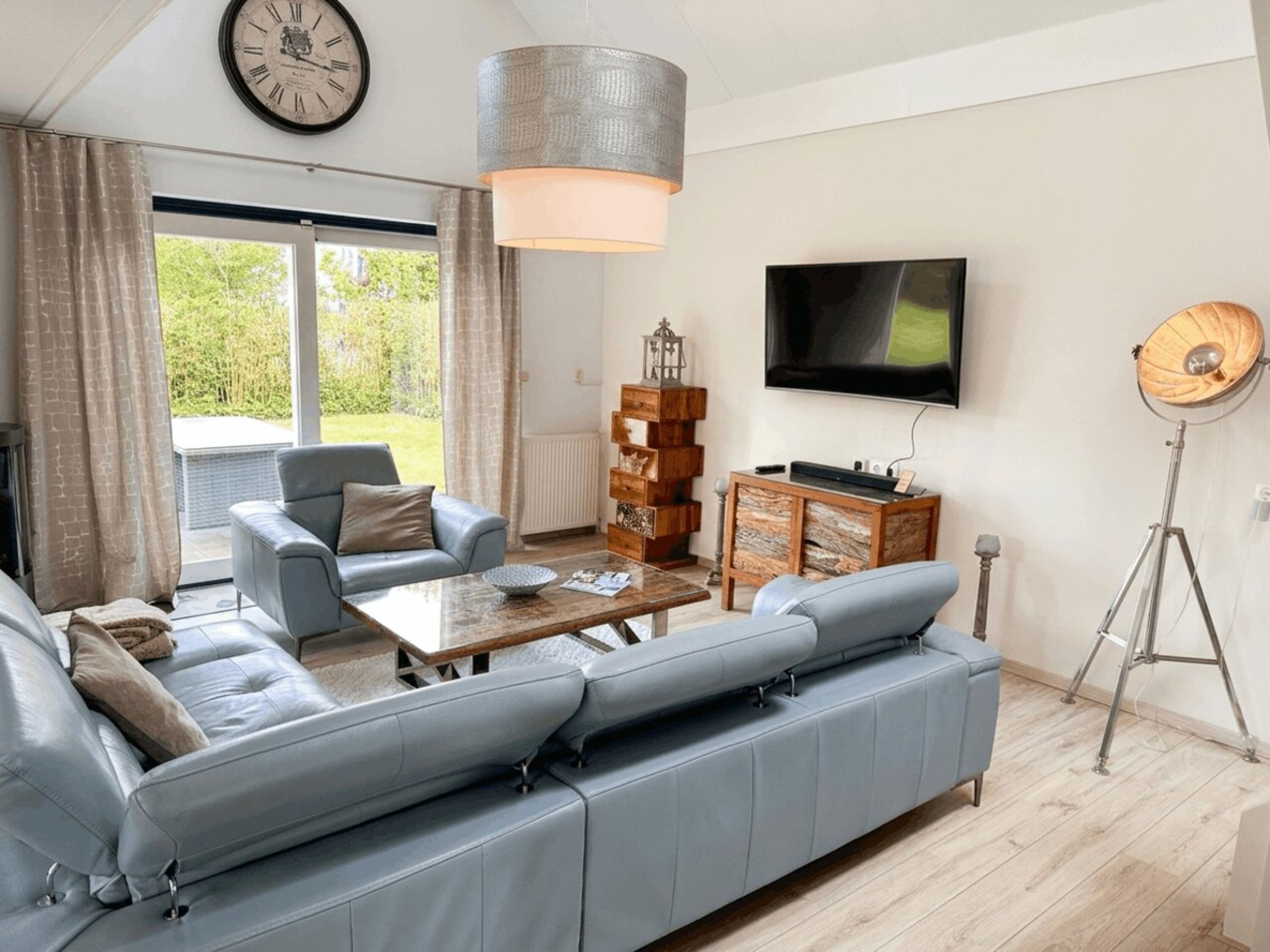 Ferienhaus Villa Relax Ooghduyne mit Smart-TV und Soundsystem im Wohnzimmer