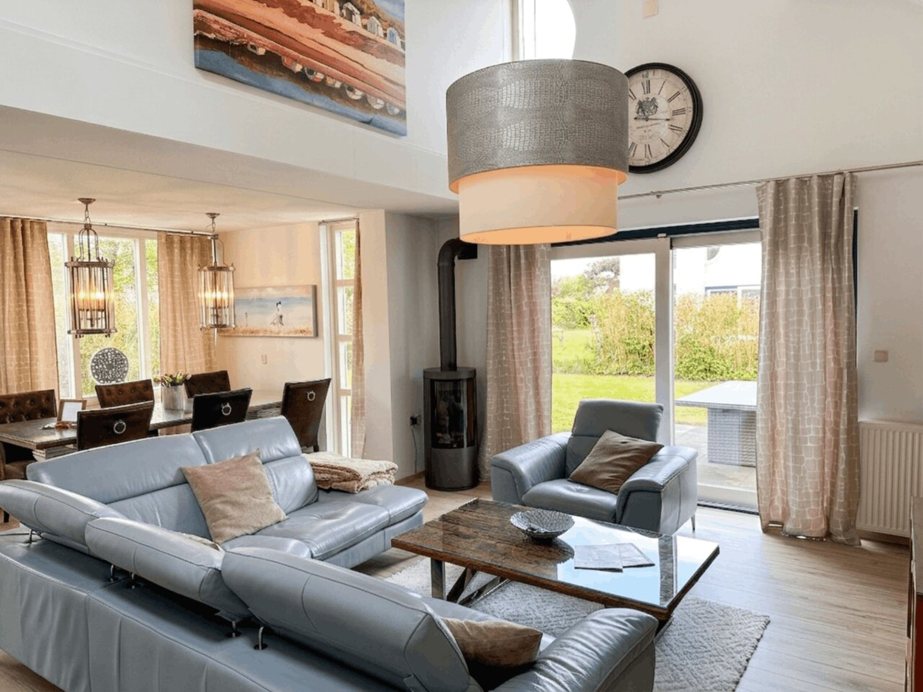 Ferienhaus Villa Relax Ooghduyne mit Kamin im Wohnzimmer