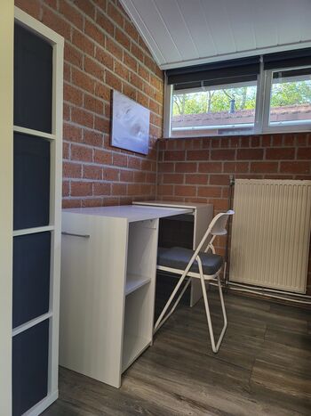 Schlafzimmer 2 (Schreibtisch)