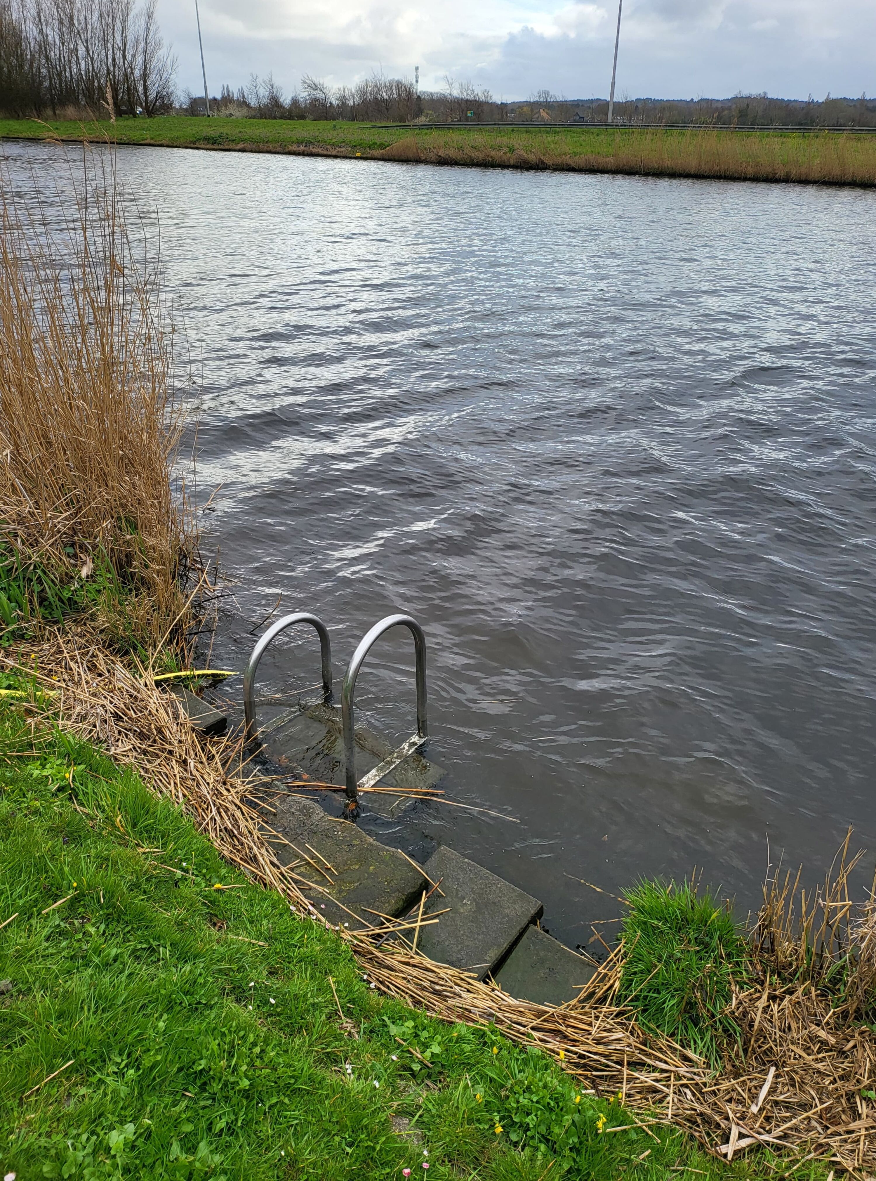 Nordhollandkanal bei Ferienpark Het Geestmerambacht