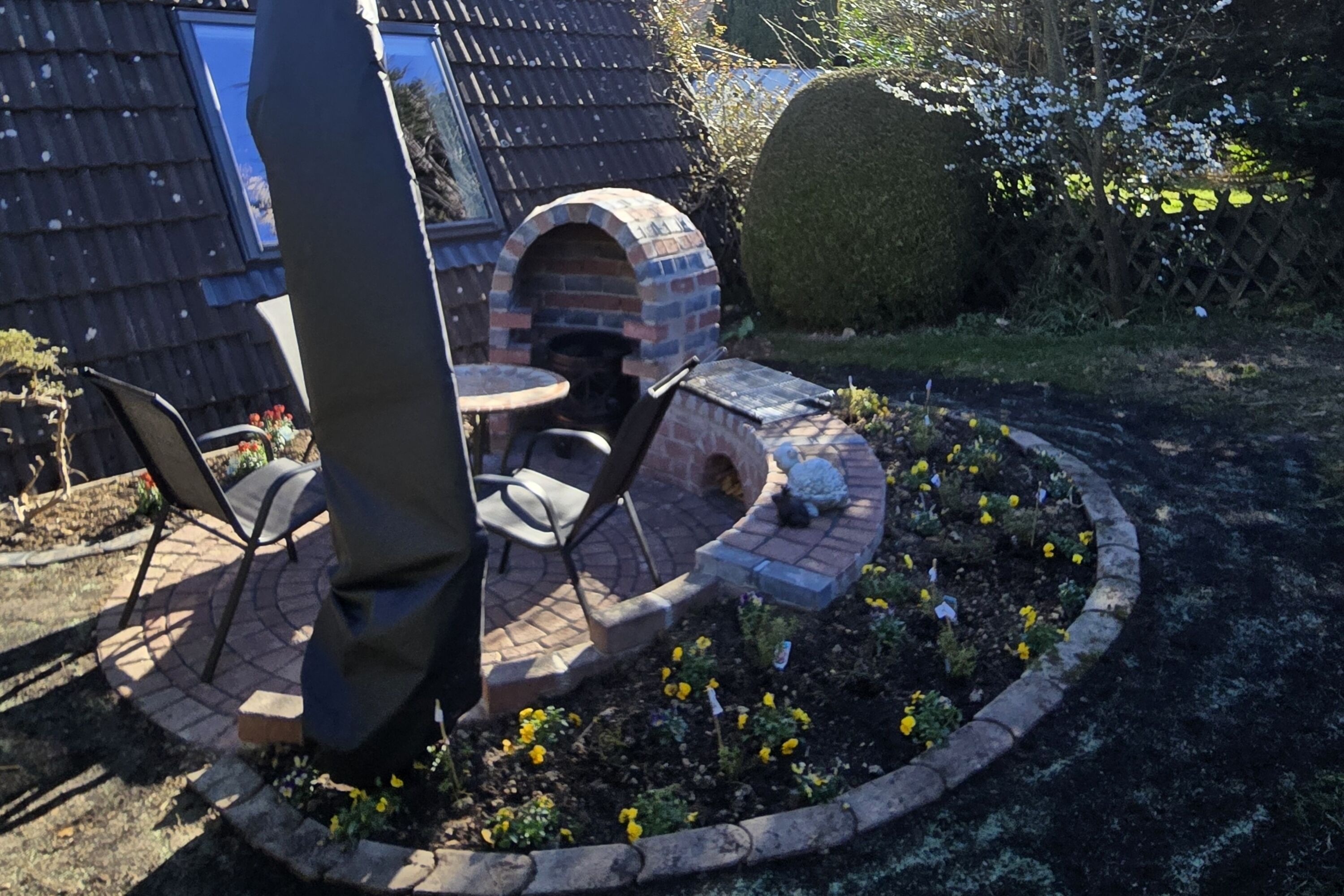 unser wunderschöner Grillplatz in der Abendsonne