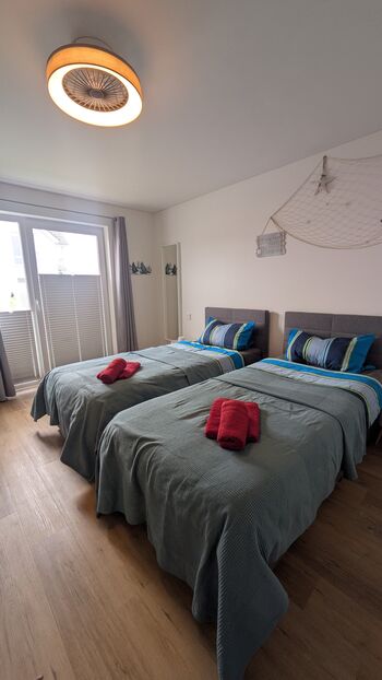 Schlafzimmer 2