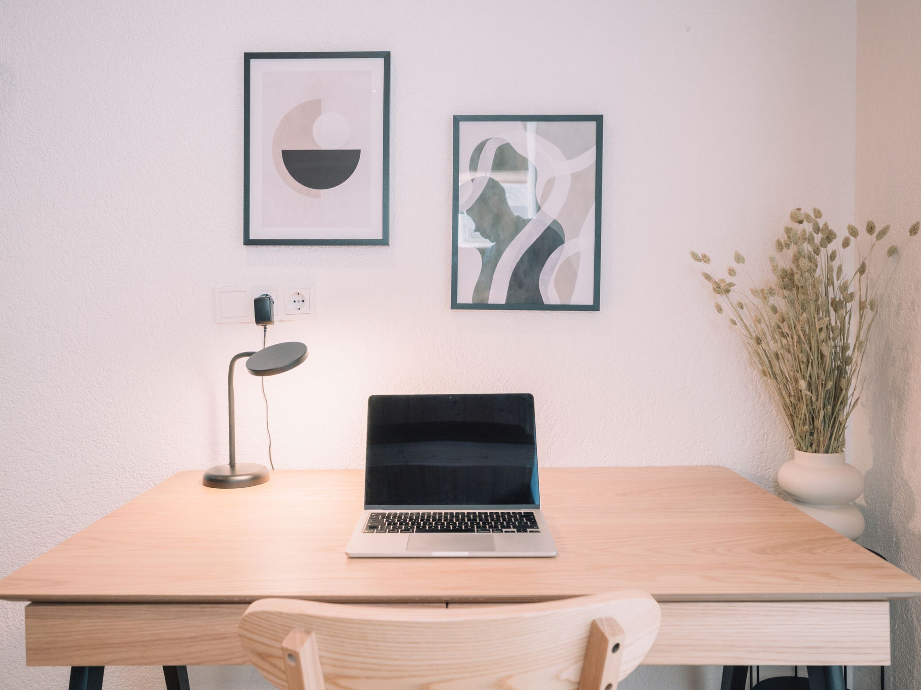 Ideal für Workation, kreative Auszeiten oder entspanntes Arbeiten zwischendurch Ruhe und Natur inklusive.