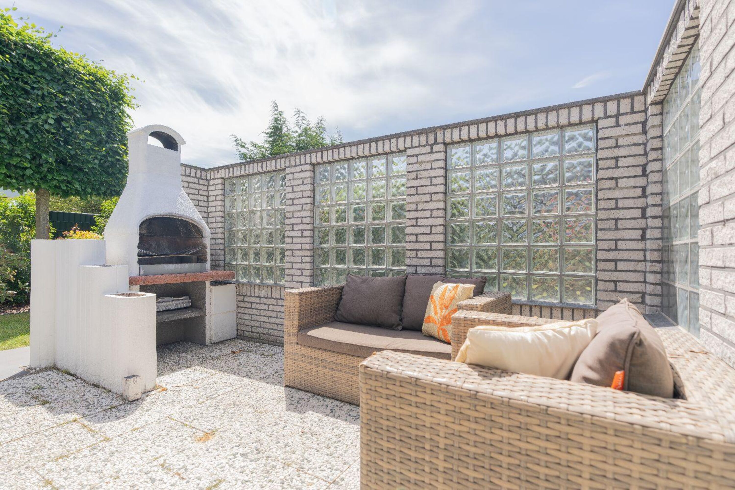 Die Lounge-Ecke mit Grill