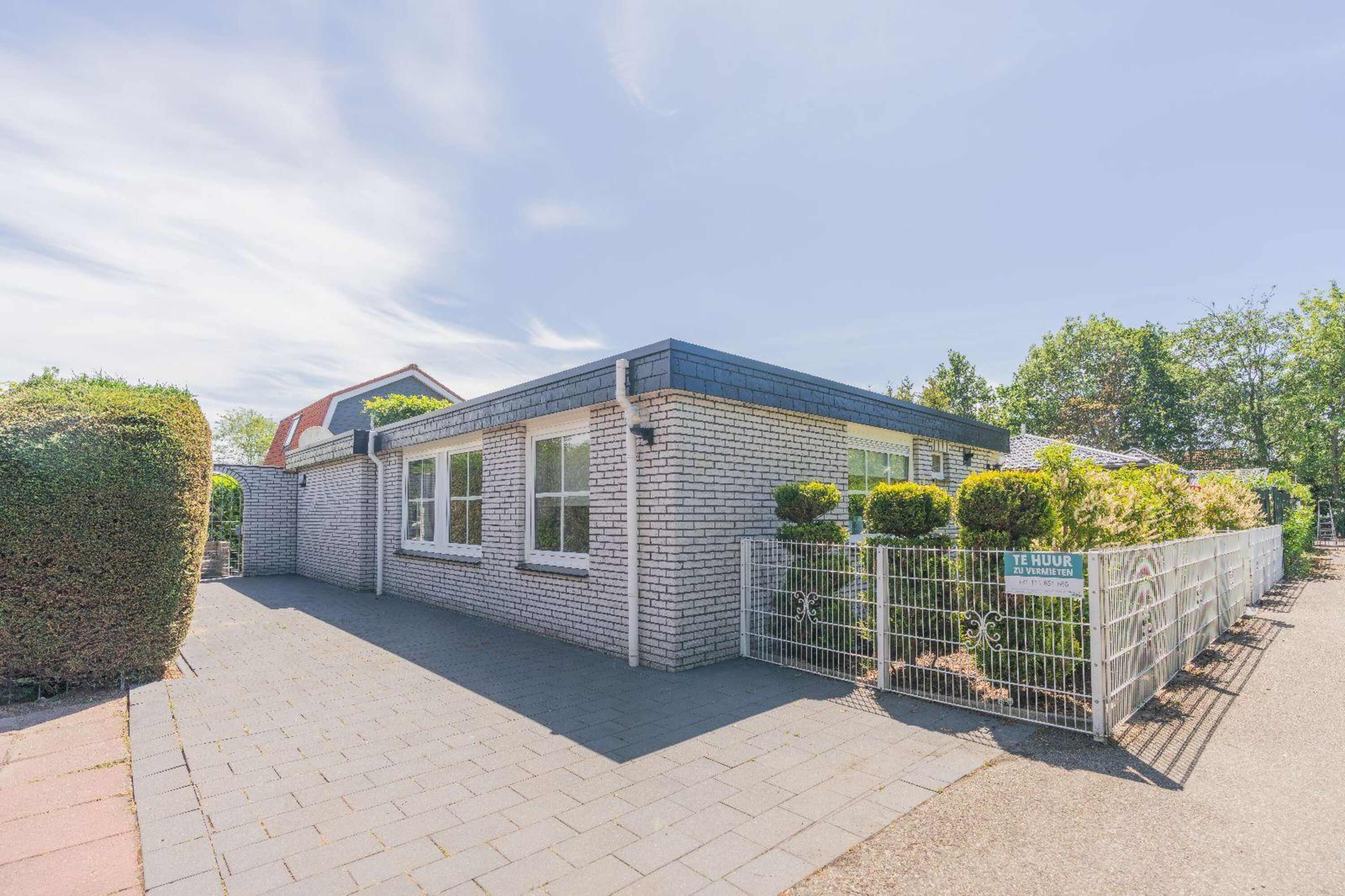 Parkplatz am Haus