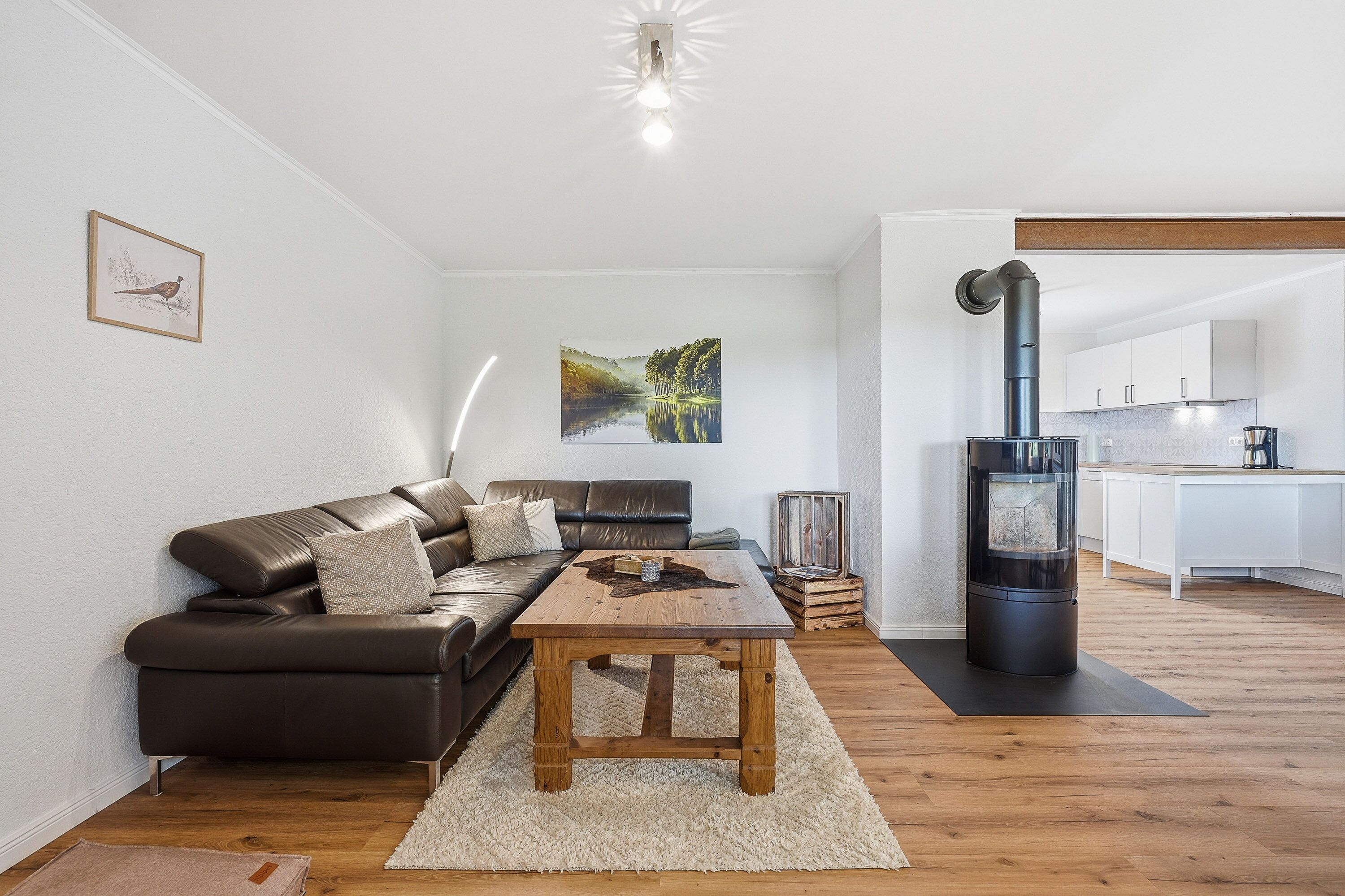Wohnzimmer mit kamin