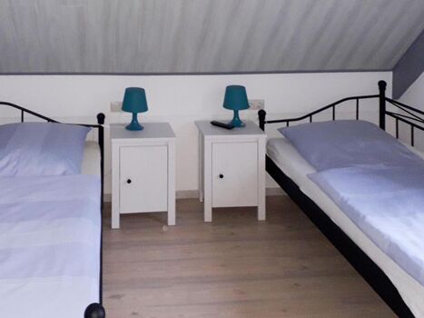 2. Schlafzimmer mit Einzelbetten
