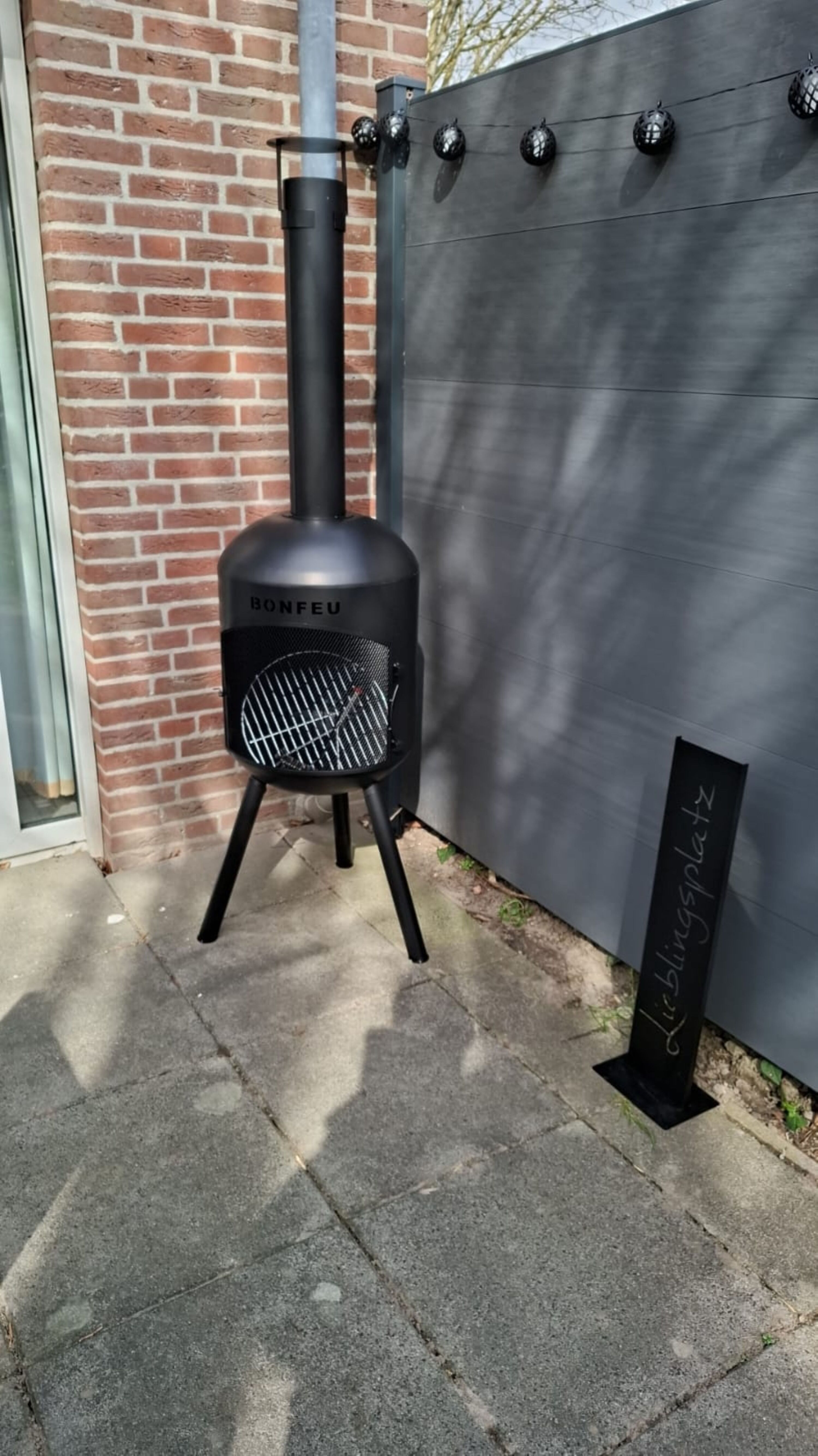 Designer Außengrill und Feuerstelle
