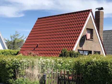 Freistehendes Ferienhaus mit Kamin und eingezäuntem Garten
