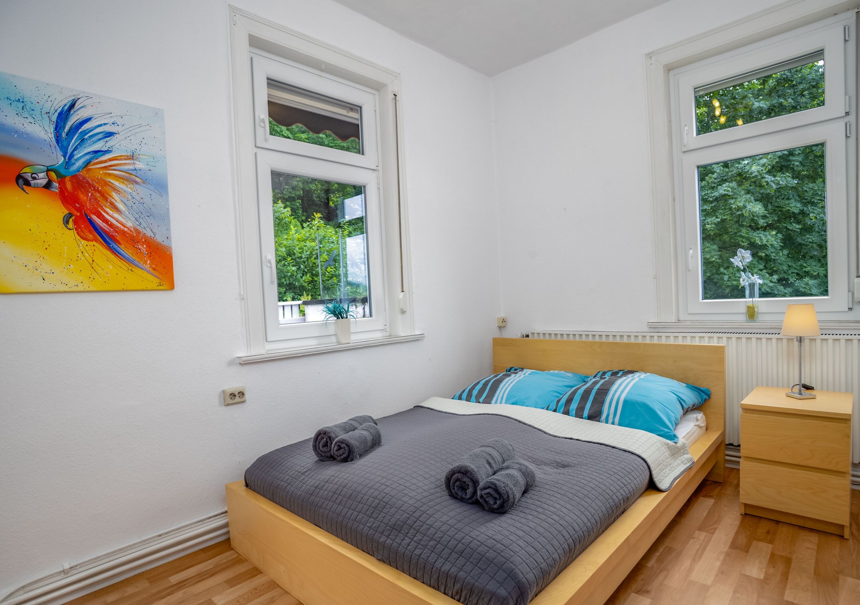 2. Schlafzimmer mit Queensize Bett