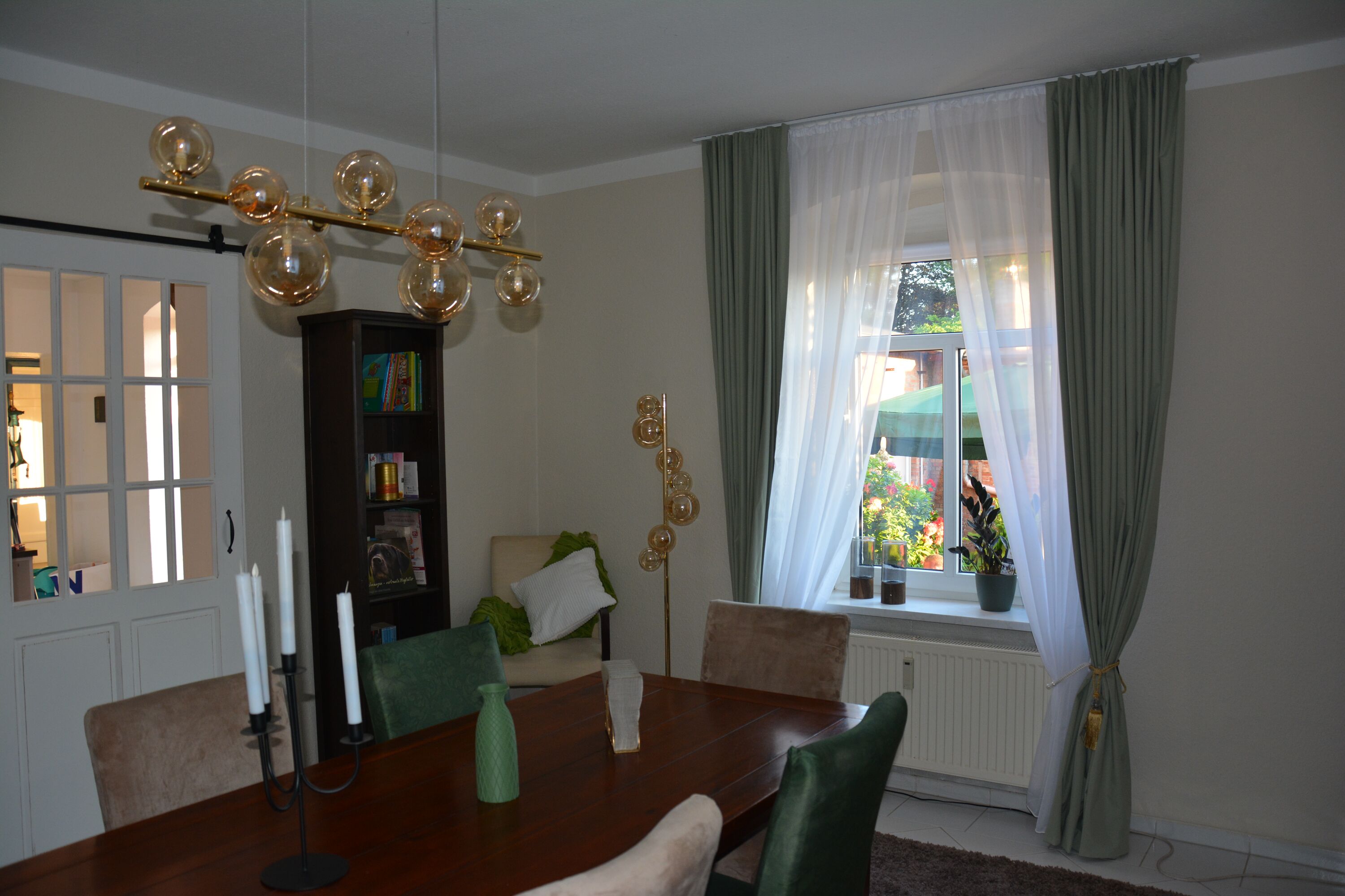 Esszimmer mit Leseecke