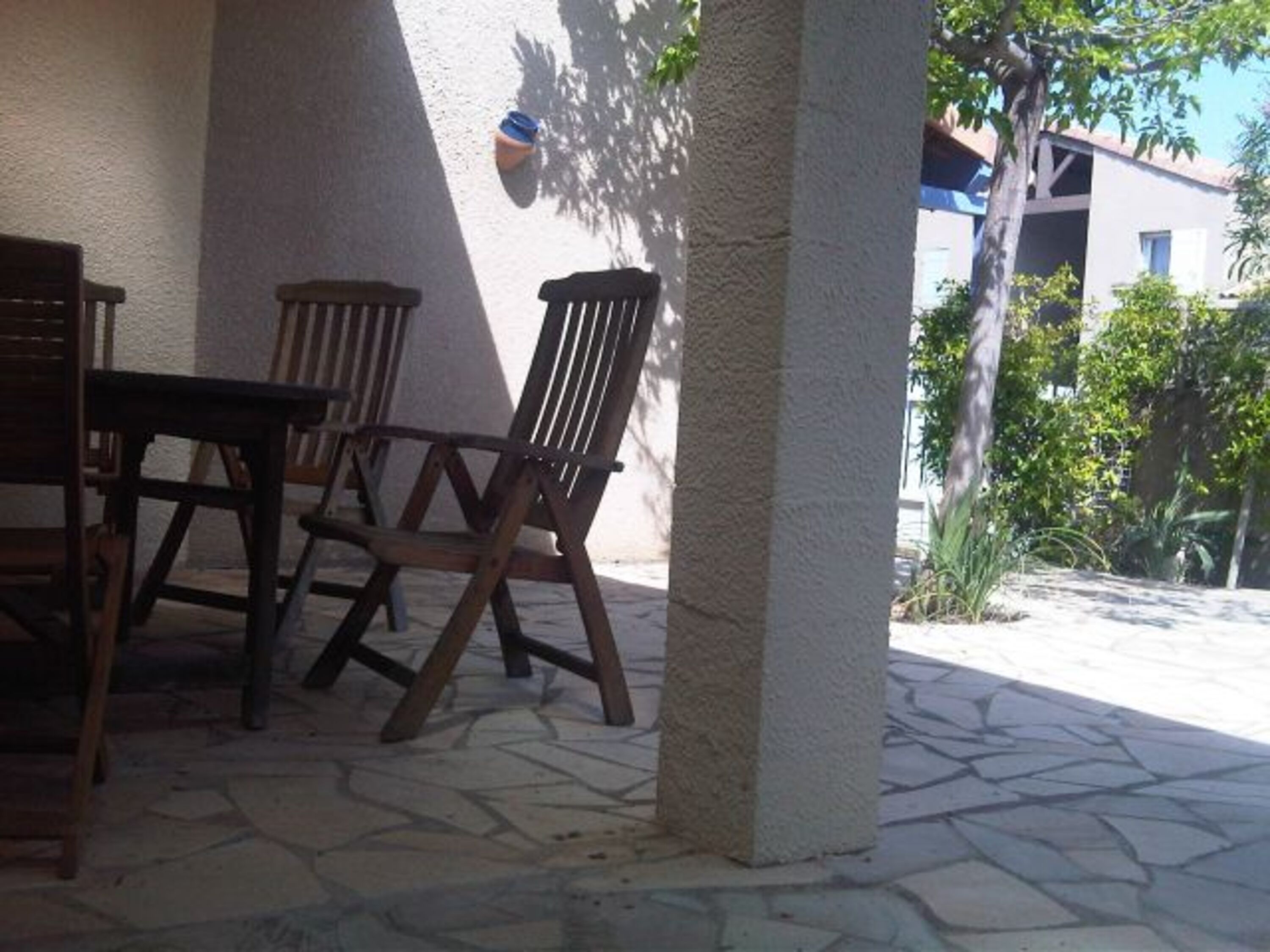 überdachte Terrasse vorne