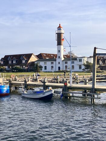 Leuchtturm und Hafen in Timmendorf