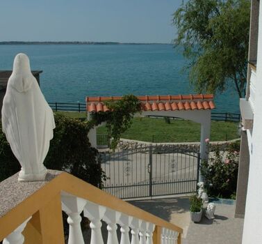 Aussicht von Eingangstreppe