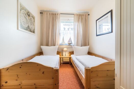 Schlafzimmer mit 2 Einzelbetten