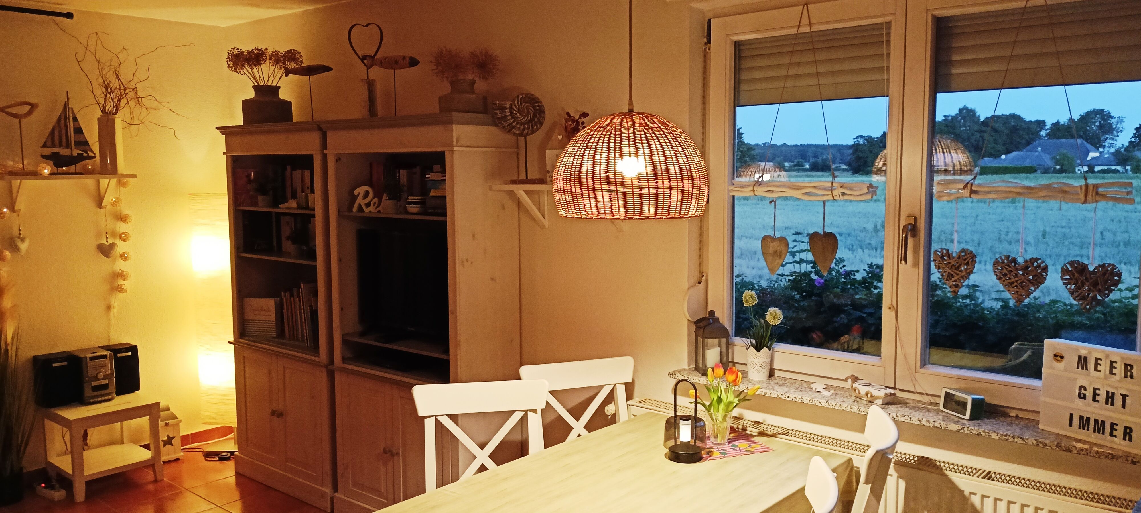Essplatz im Wohnzimmer