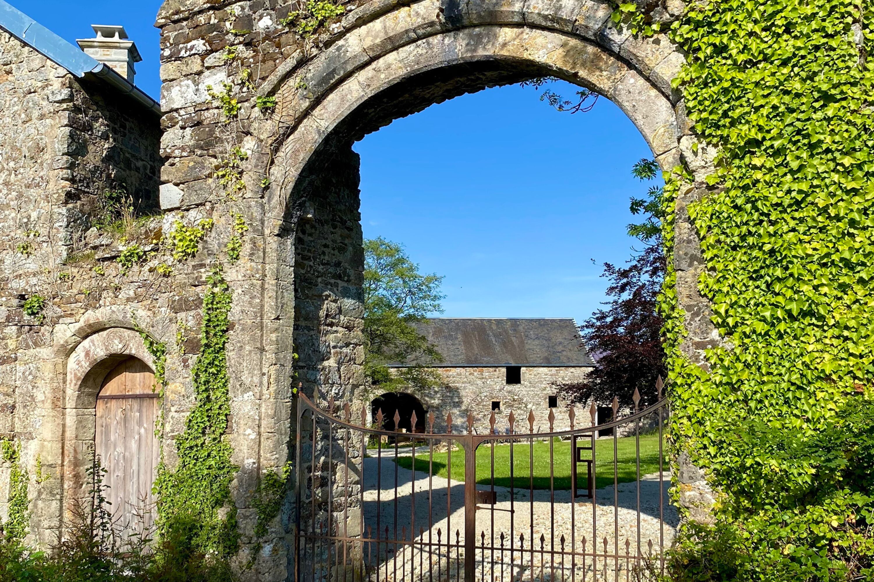 Nebeneingang Saint-Michel-du-Bosc