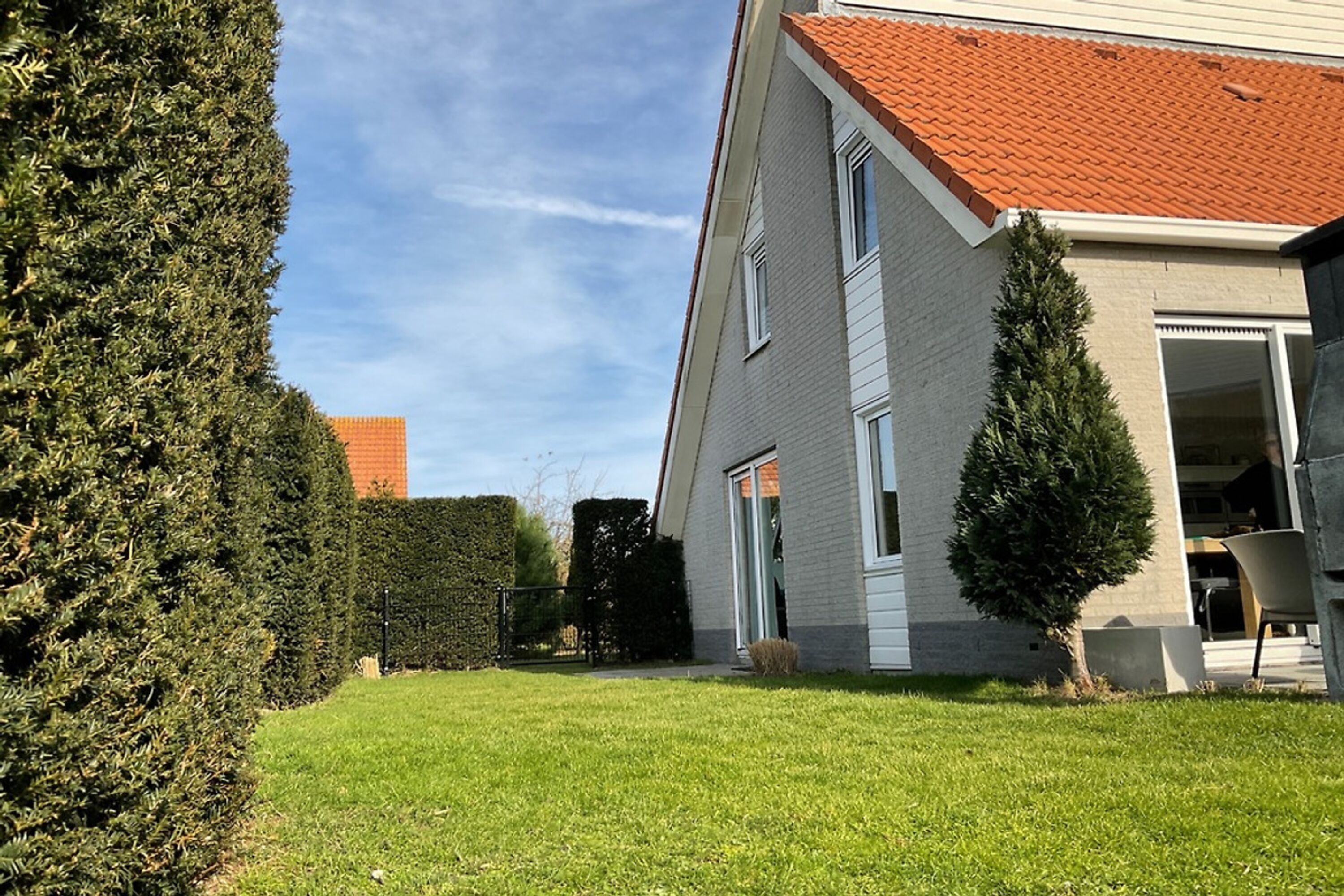 Freistehendes Ferienhaus mit eingezäuntem Garten in Scharendijke