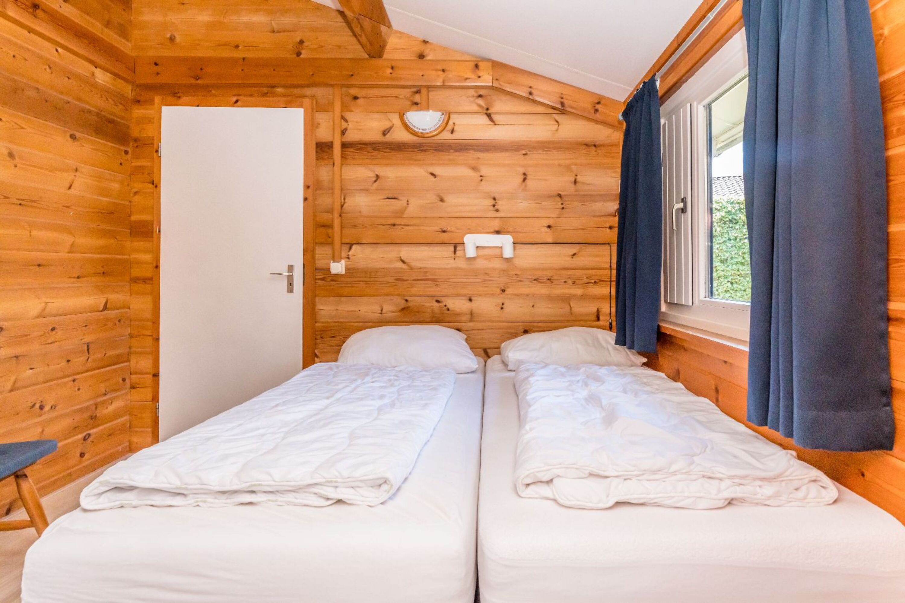 Schlafzimmer 1 mit eigenem Badezimmer