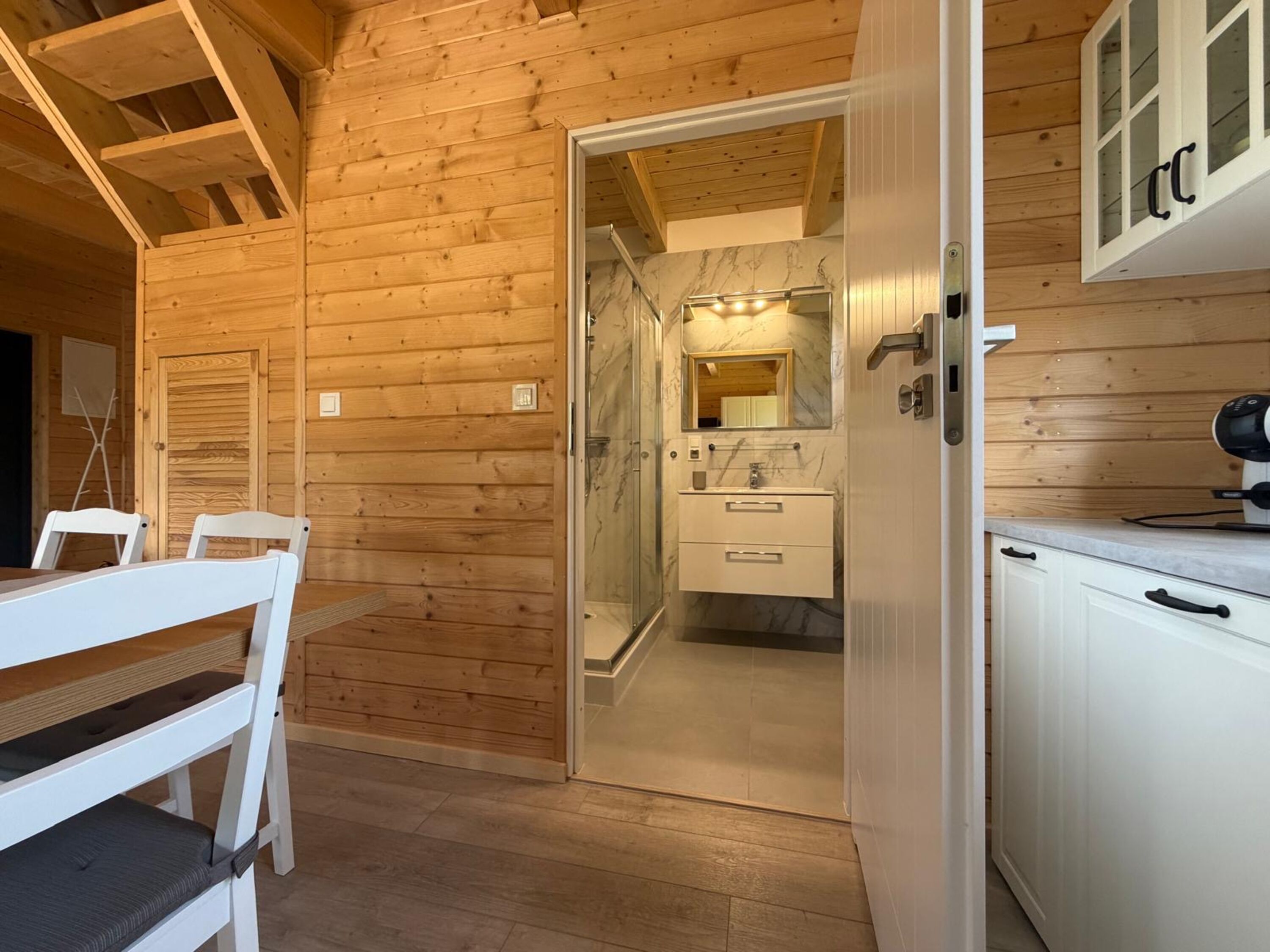 Blick ins Badezimmer