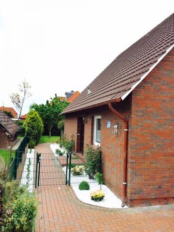 Garten rundherum eingezäunt