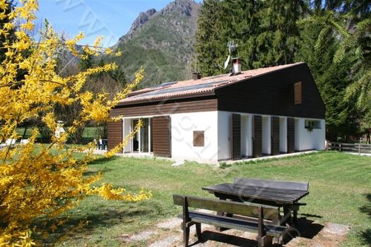 Villa Nini am Lesdrosee