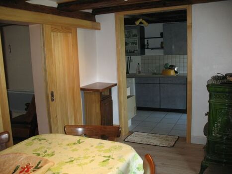 Esszimmer mit Blick in die Küche