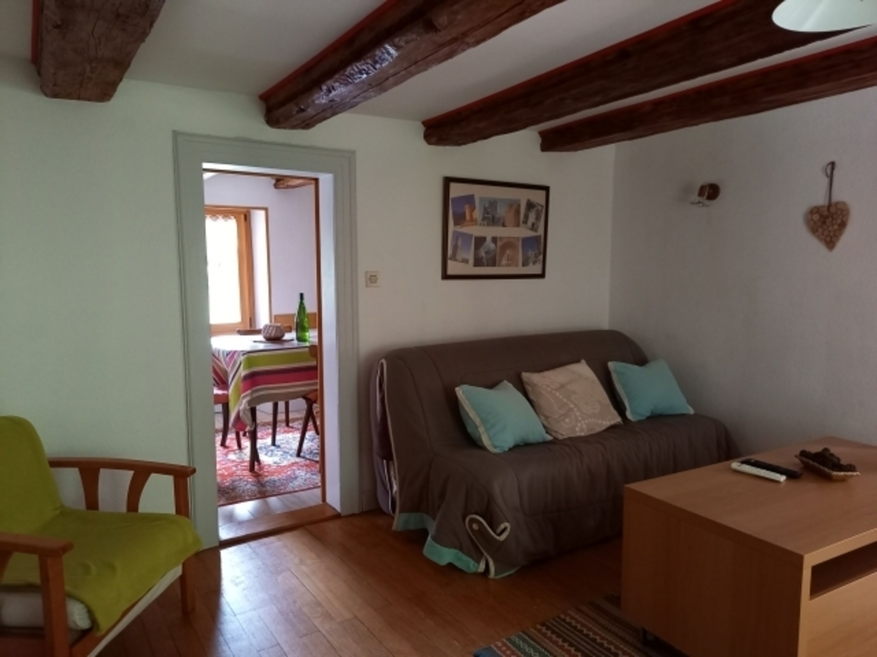 Wohnzimmer mit Sofa