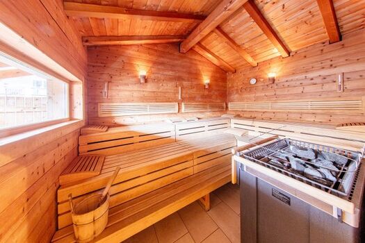Unsere Zirbensauna lässt auch sie schwitzen
