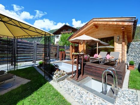 Entspannen in unserer Zirbensauna