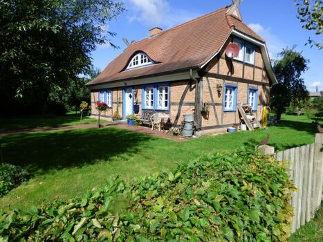 Landhausansicht von der Süd-Ostseite