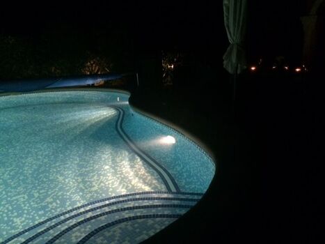Der Pool, abends wunderschön beleuchtet