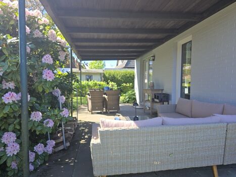 überdachte Terrasse