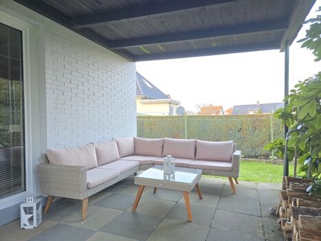 überdachte Terrasse