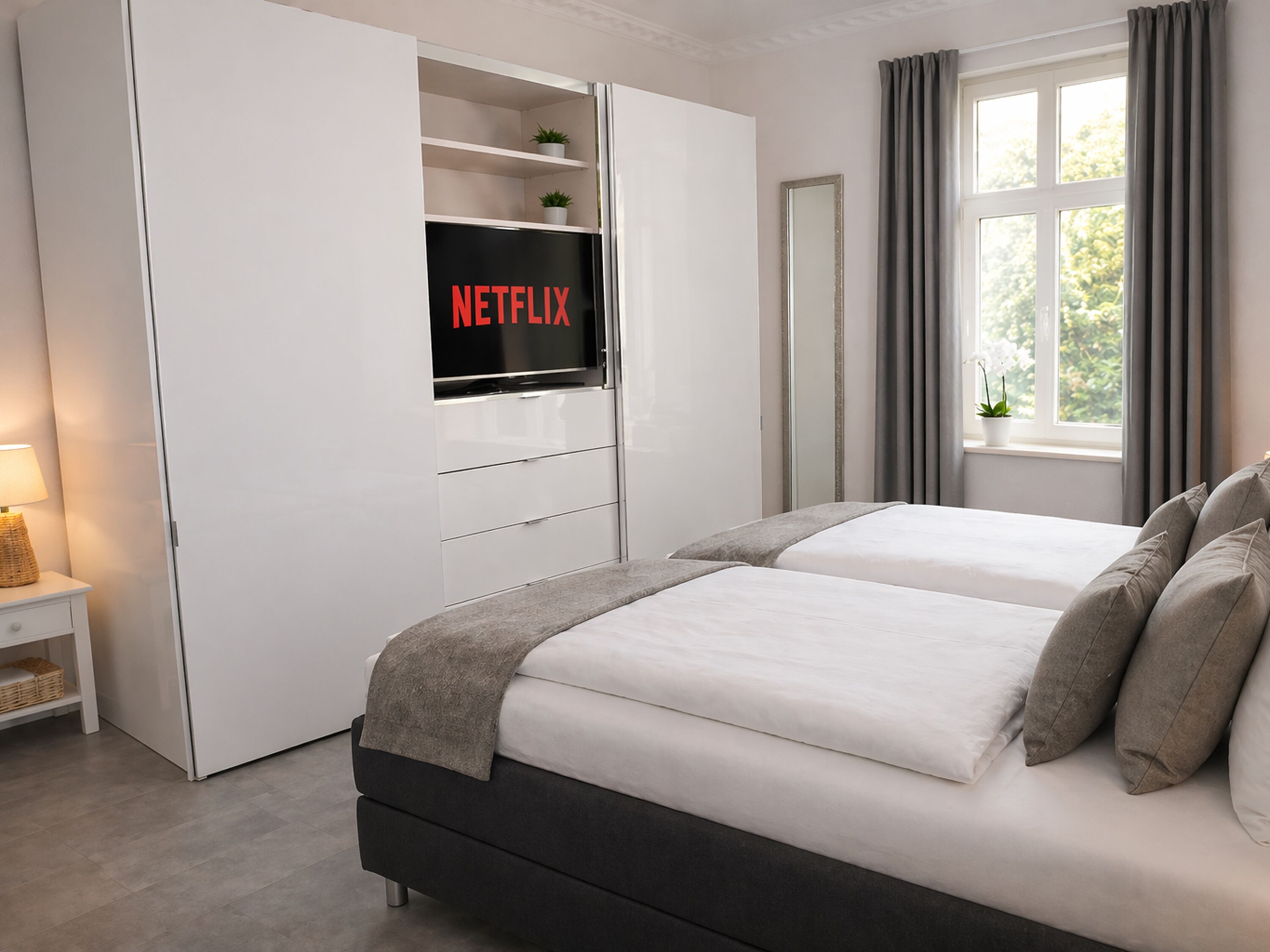 Schlafzimmer Mit Doppelbett u. Hochbett