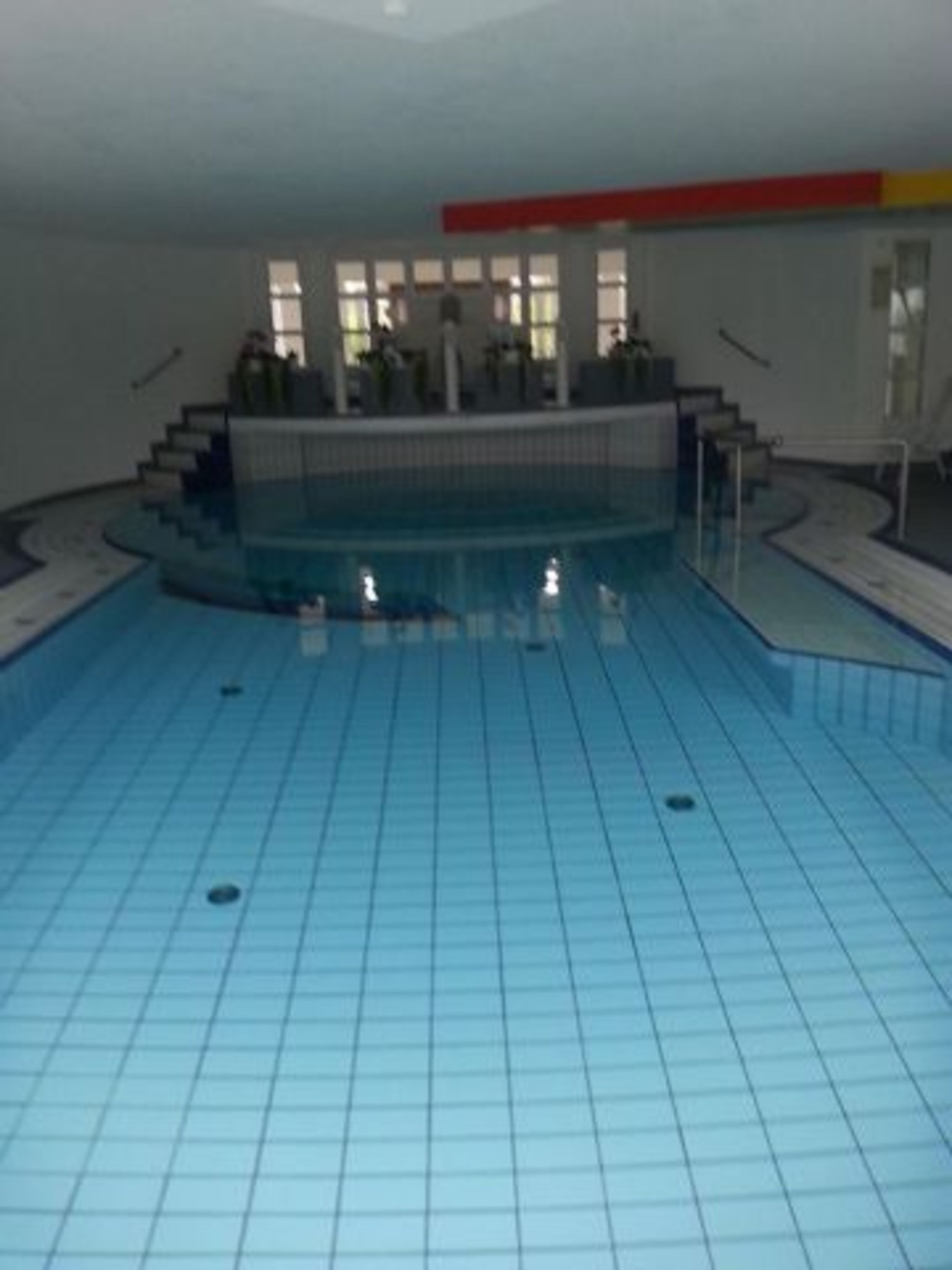 Privates Hallenbad 