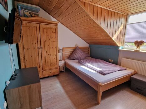 Schlafzimmer 2/ Kinderzimmer