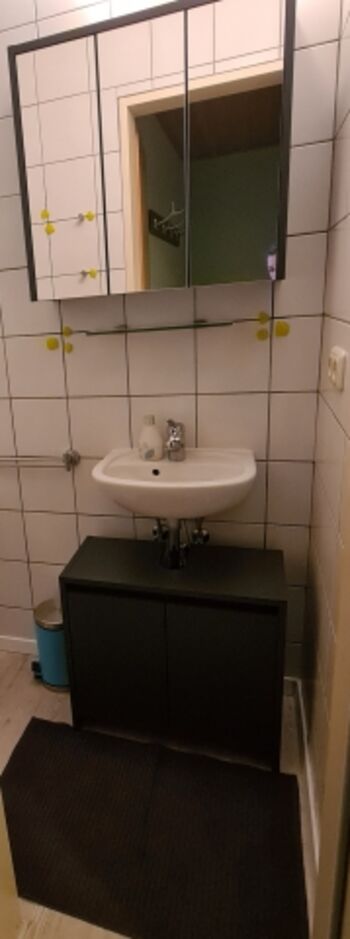 WC Schlafzimmer 1 mit Waschbecken