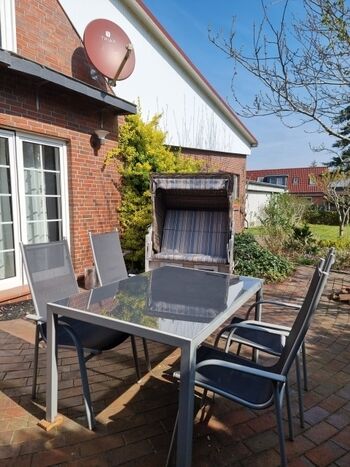 Terrasse mit Strandkorb