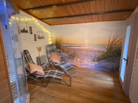 Separates Saunahaus - Musik -Lichttherapie-Ruheraum