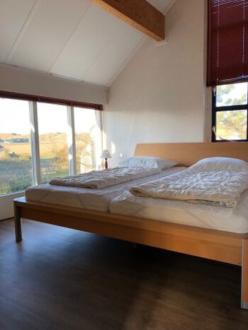 Schlafzimmer 2 (im OG)