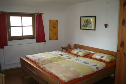 Schlafzimmer 1