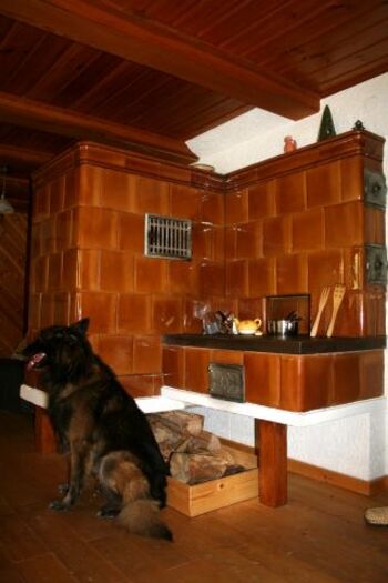 gemütlicher Kachelofen