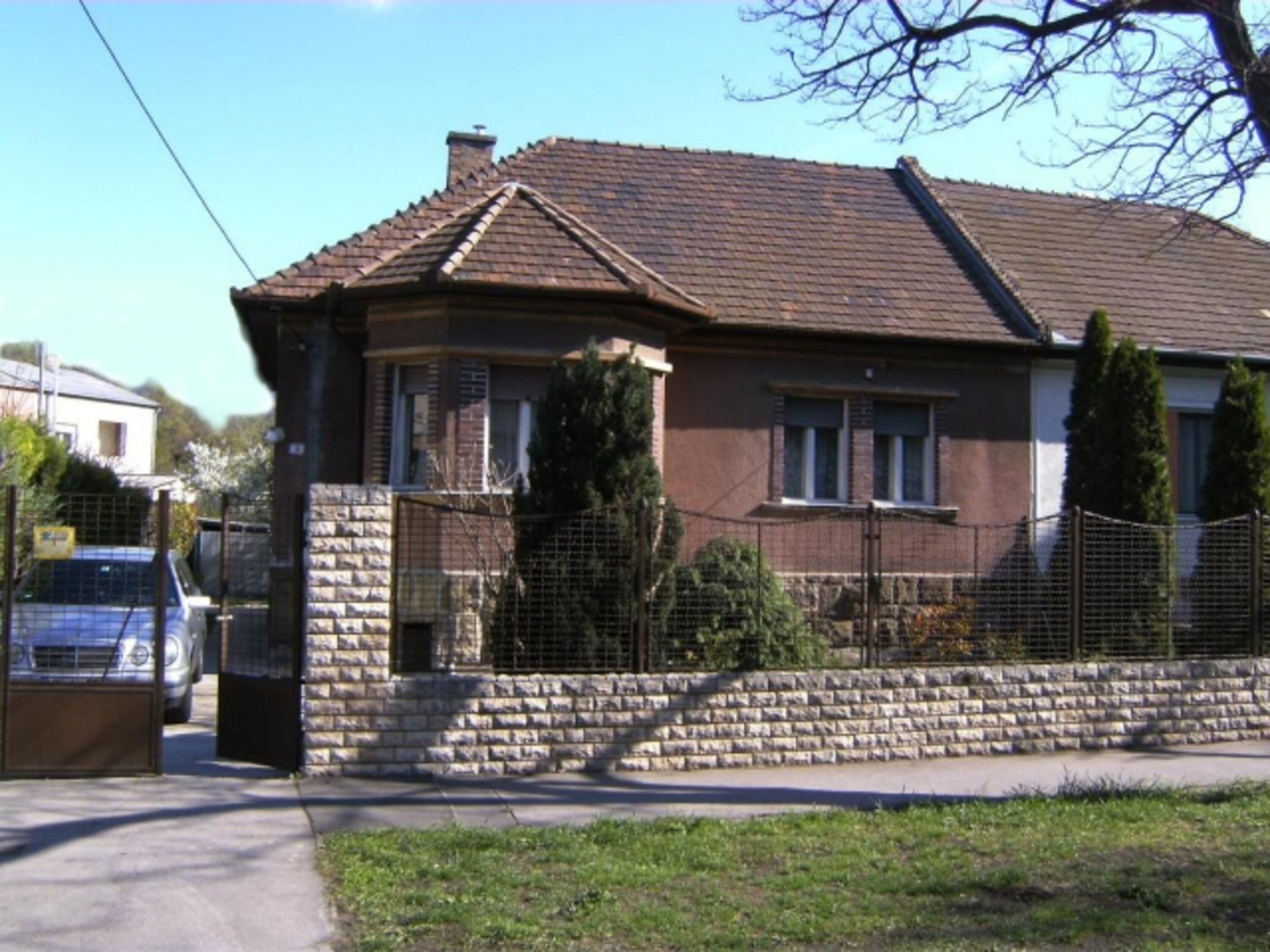 Straßenansicht