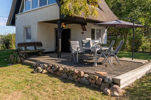 Sonnenterrasse mit Liegen