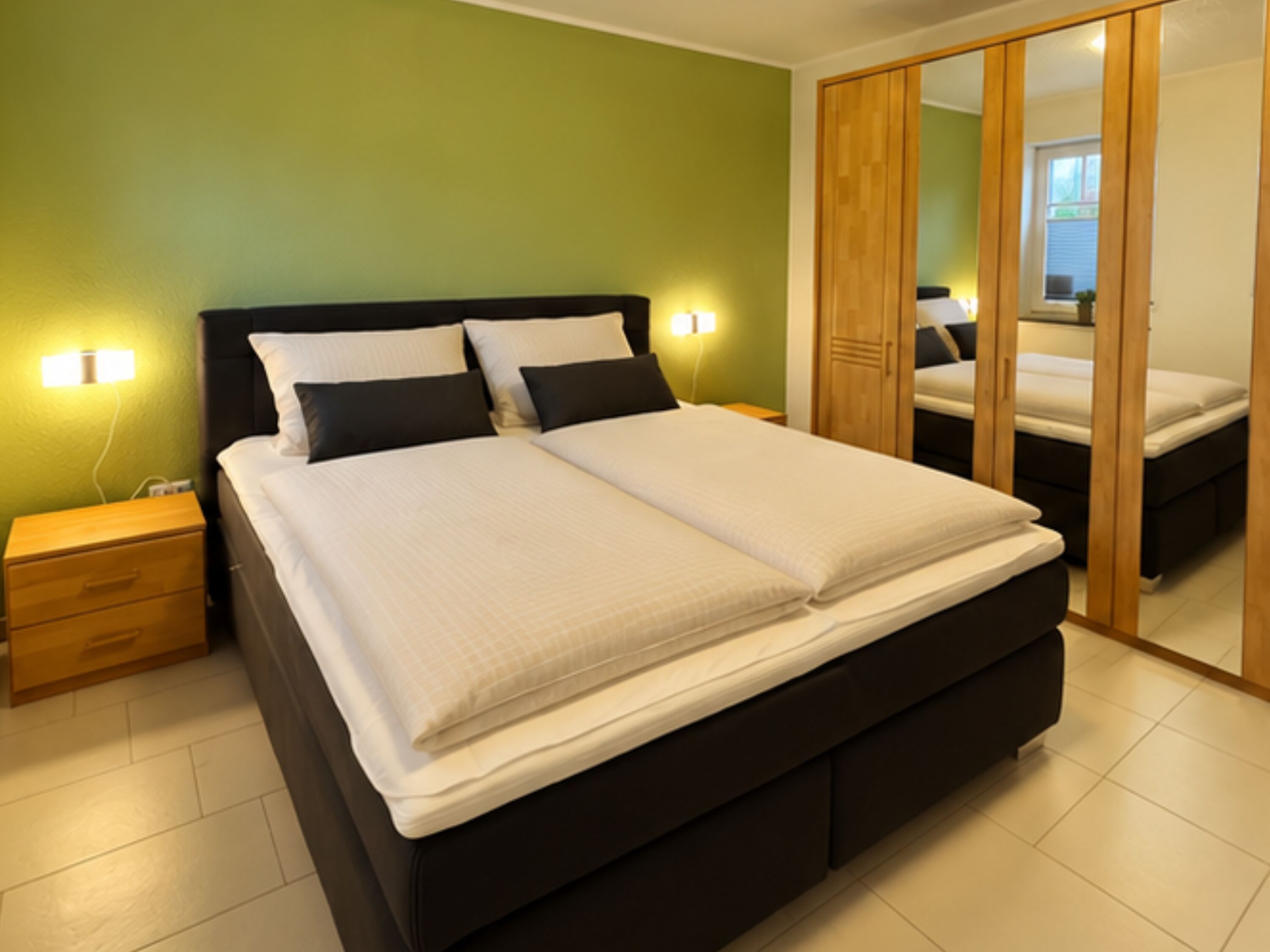 Schlafzimmer mit Spielecke