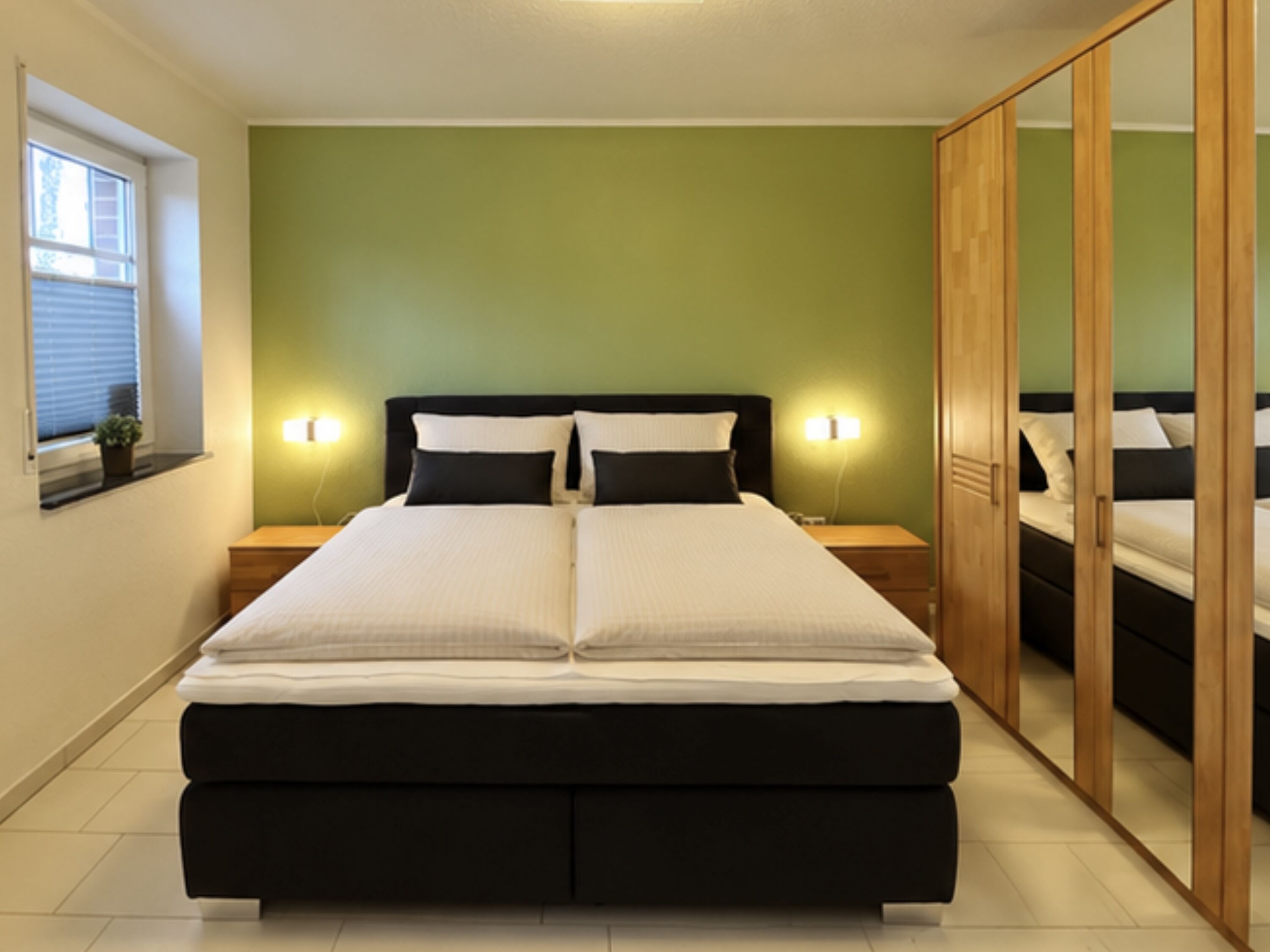 Schlafzimmer mit Spielecke