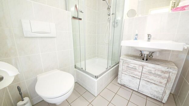 Das Bad des Studios.